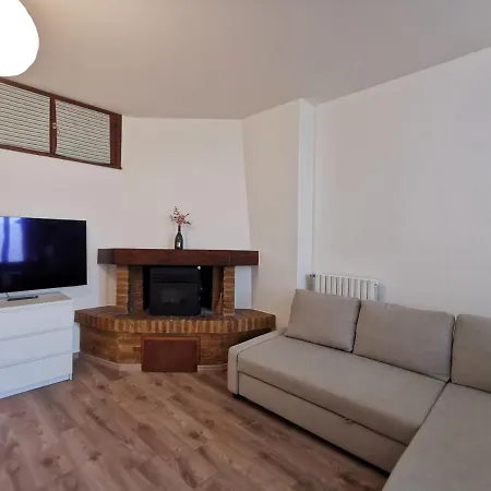 Monolocale - Piano Terra - Ingresso Indipendente Appartamento